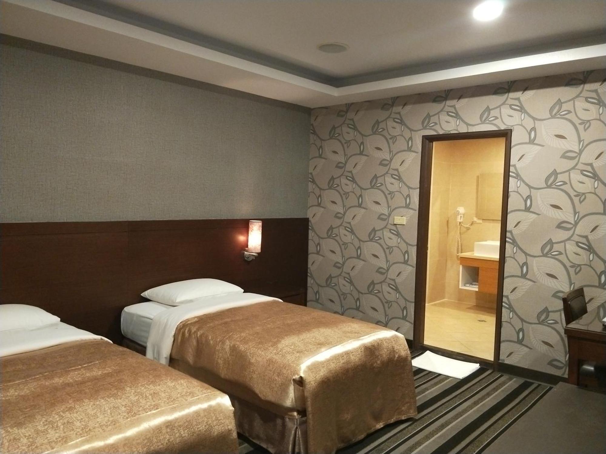 טאויואן Metropolis Hotel מראה חיצוני תמונה