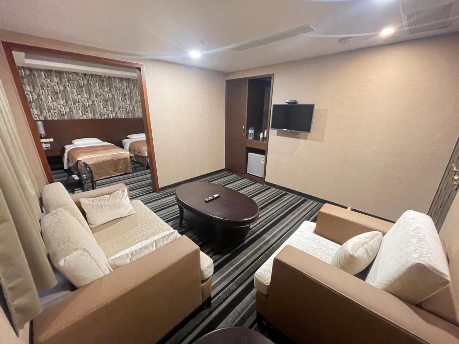 טאויואן Metropolis Hotel מראה חיצוני תמונה