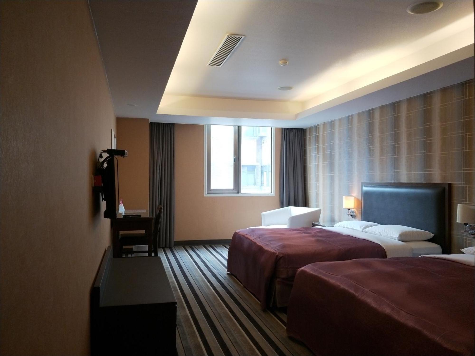 טאויואן Metropolis Hotel מראה חיצוני תמונה
