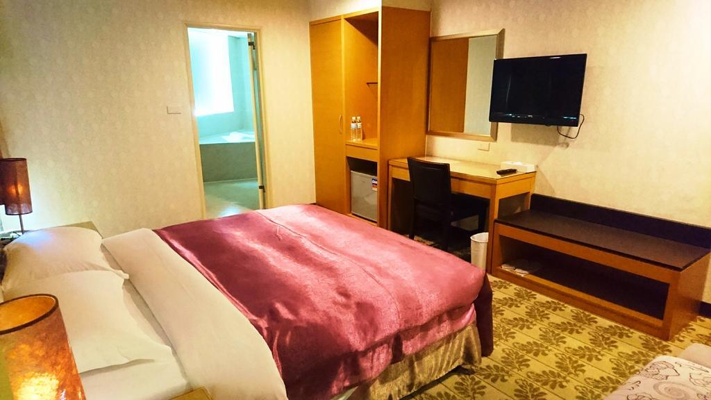 טאויואן Metropolis Hotel מראה חיצוני תמונה