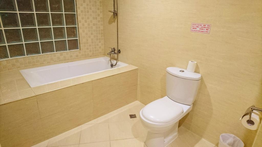 טאויואן Metropolis Hotel מראה חיצוני תמונה